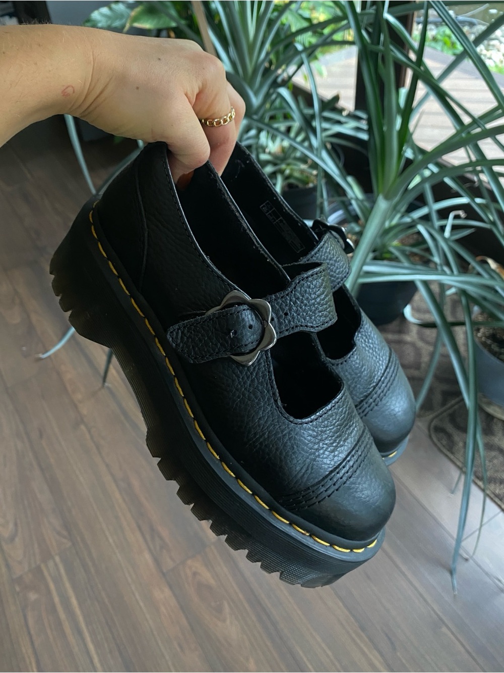 Doc Martens Addina flower buckle Mary Jane Platform Shoes black pebbled leather
